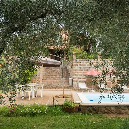 דירה Casale Ai Noccioli-1 By Interhome *